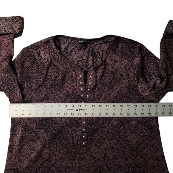 Rock & Republic Women's Tunic Blouse Size Large Roll Tab Sleeve Studed Neckline - Picture 7 of 9
